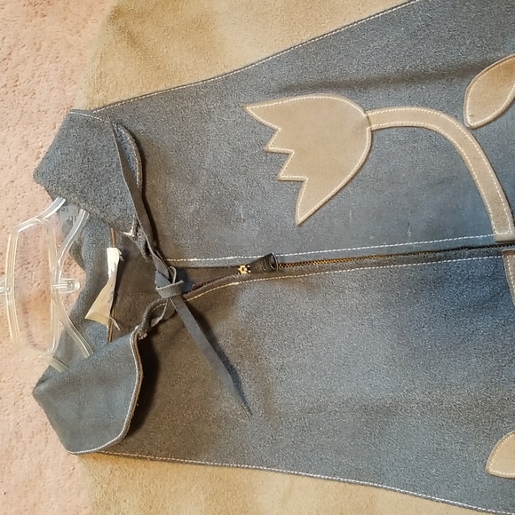 Vintage Suede Leather Poncho/Cape - Picture 4 of 7